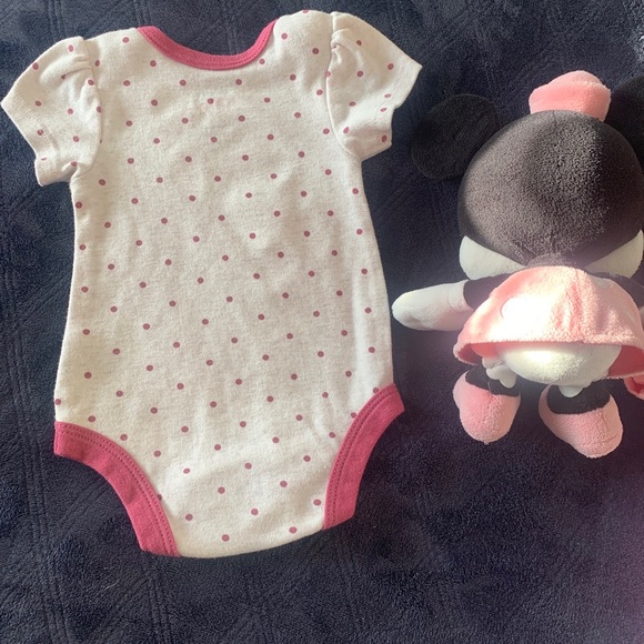 Disney- (3)Minnie mouse, onesie + mine mouse plush set - Picture 13 of 15